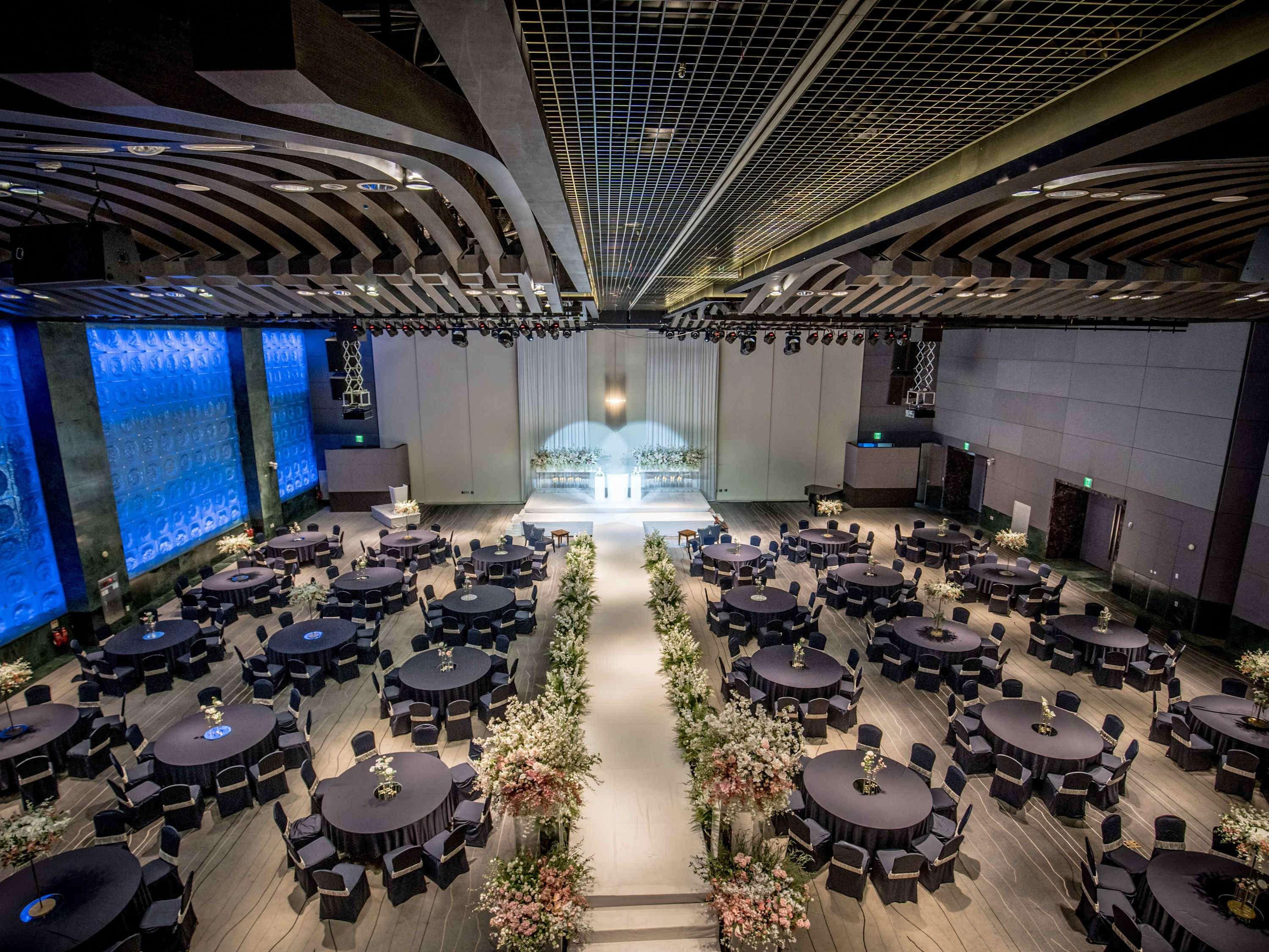 Grand Mercure Ambassador Changwon Bagian luar foto