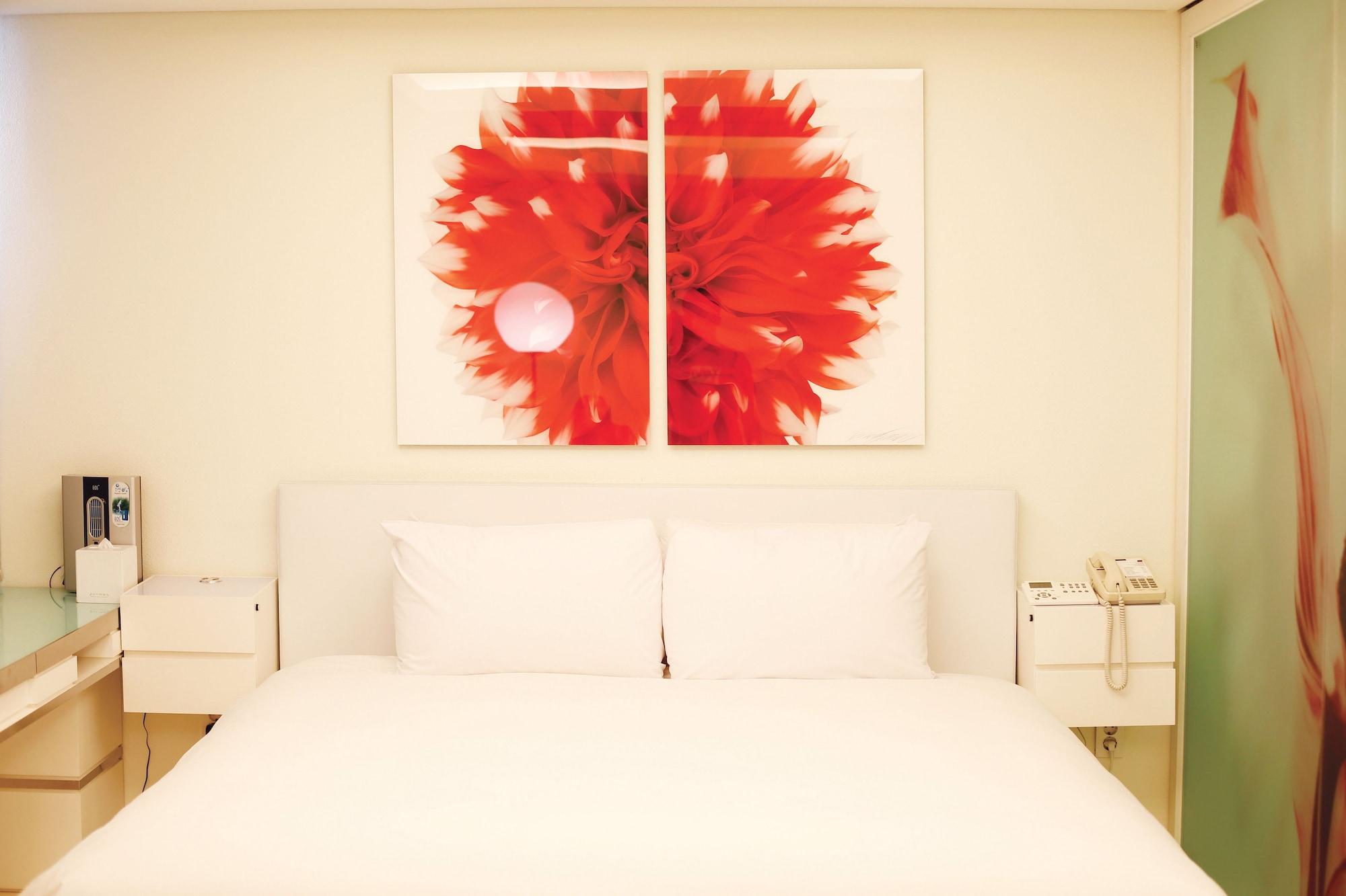 Grand Mercure Ambassador Changwon Bagian luar foto